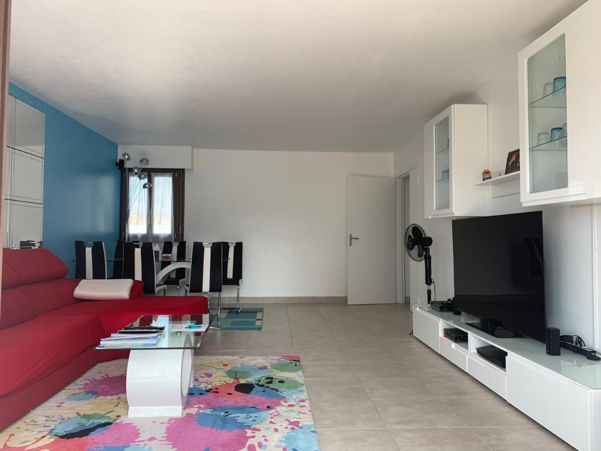 Grand Appartement A Louer Vue Sur Seine Мелен Екстер'єр фото