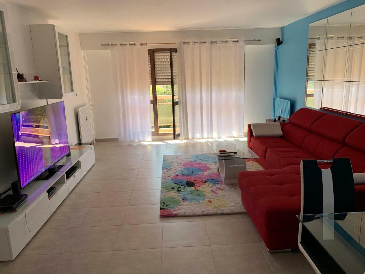 Grand Appartement A Louer Vue Sur Seine Мелен Екстер'єр фото